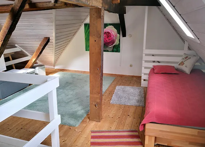 Am Hirtzborn بيت للعطل *